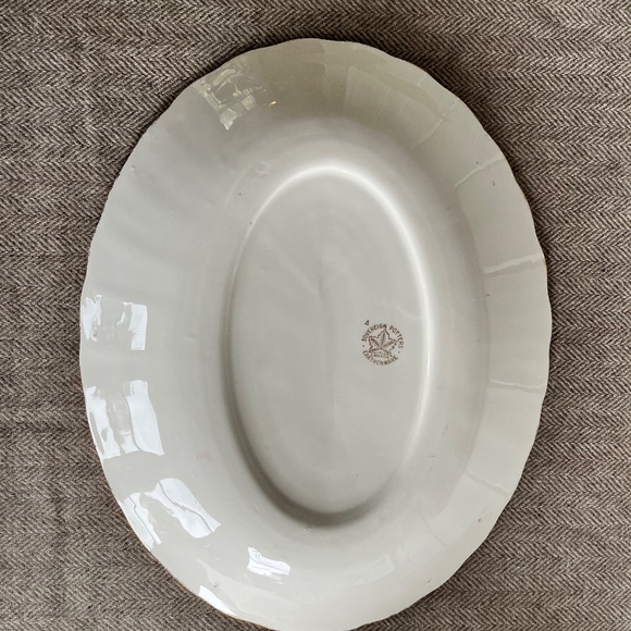 Sovereign Potters Hollyhock Serving Dishes - Picture 8 of 16